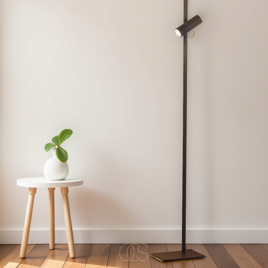 Anakre - LED gulvlampe med spotlys - leselampe