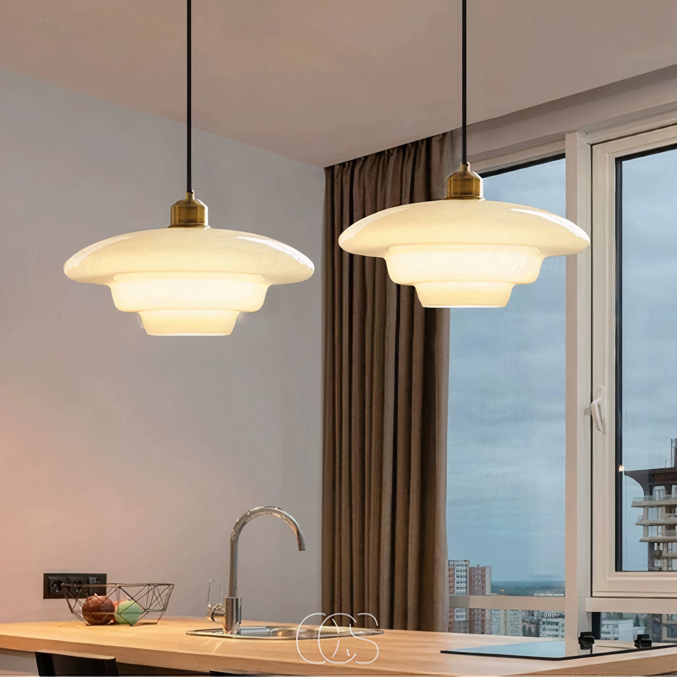 Anakre - Perle pendant lamp - Brass & Glass