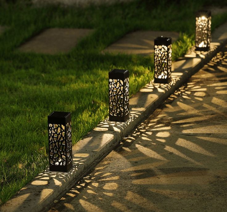 Anakre - Solar Garden Light Pole - Wireless Solar Outdoor Lamp