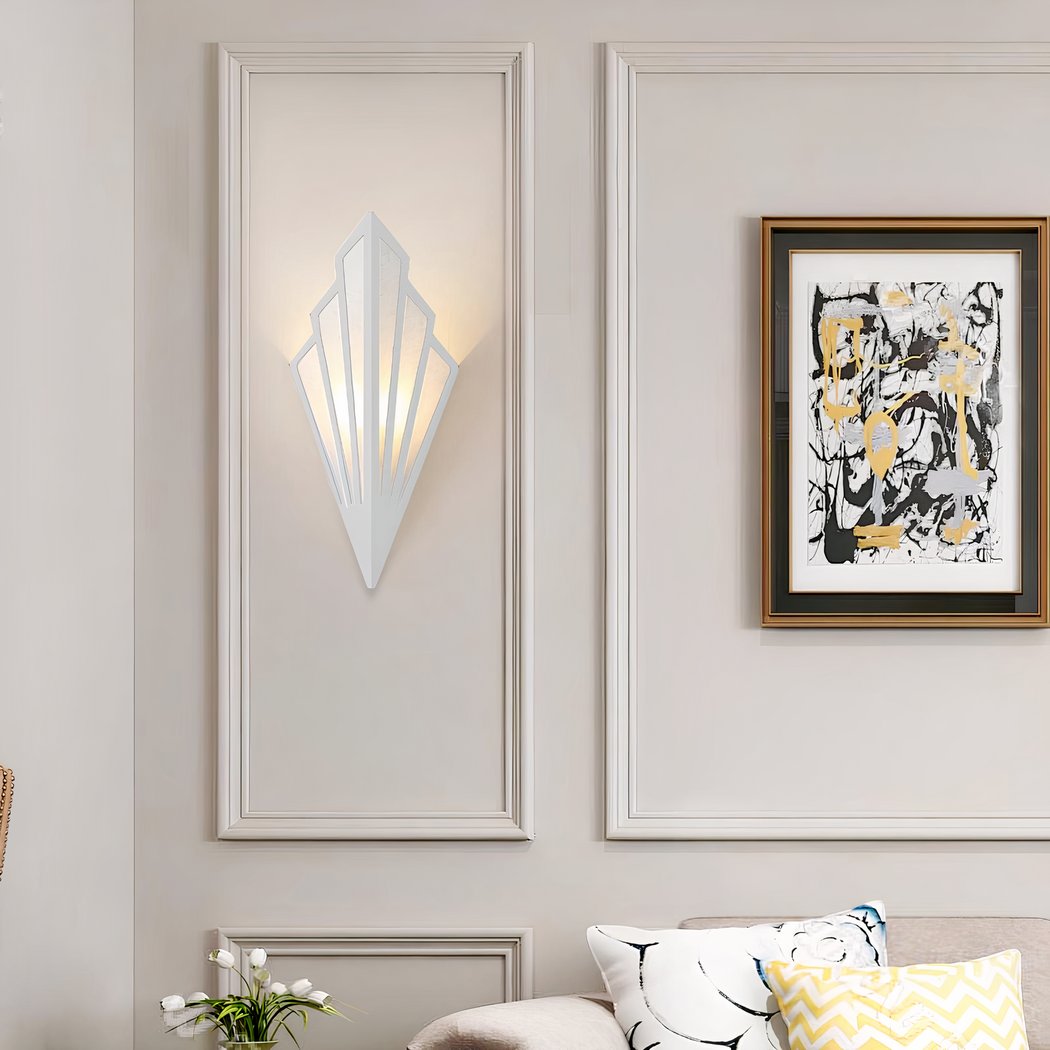 Anakre - Wall lamp with geometric diamond design