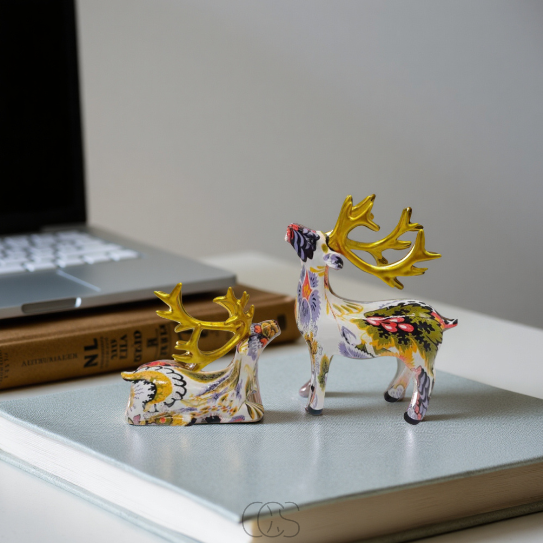 Anakre - Abstract Deer Sculpture - Decorative Table Sculpture in Resin